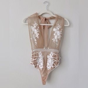 Mesh Lace Appliqué VS bodysuit, size S, RARE